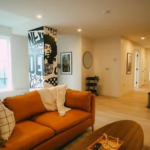 Chic Cozy Retreat - 2br - Stunning North End Views Apartment